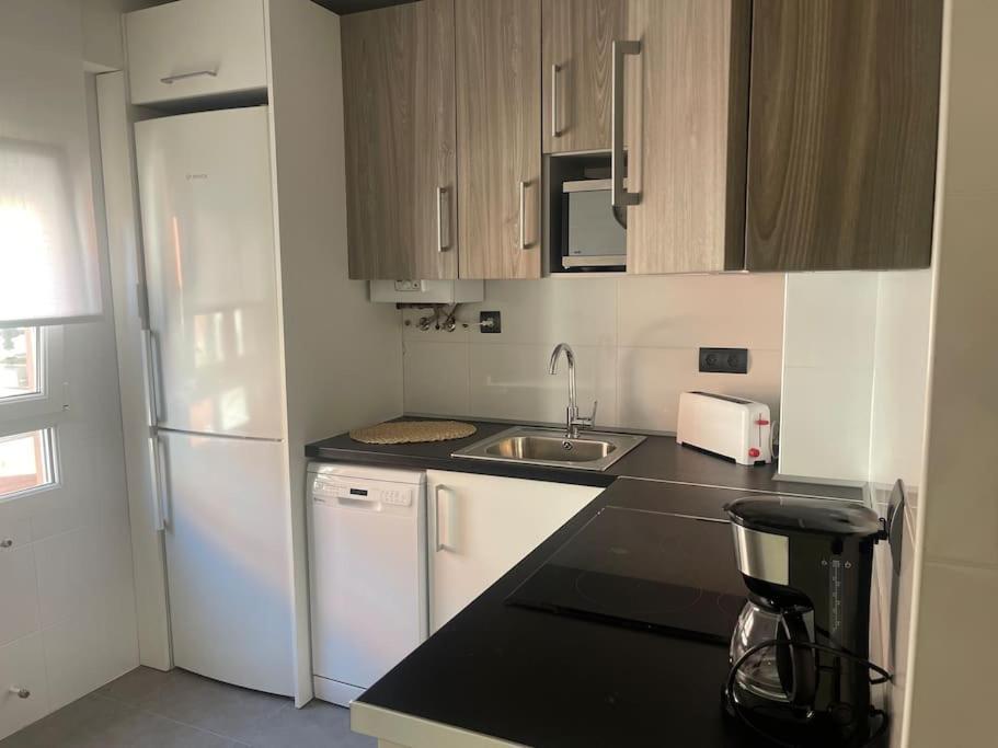 Amplio Piso Cerca Sardinero Apartman Santender Kültér fotó