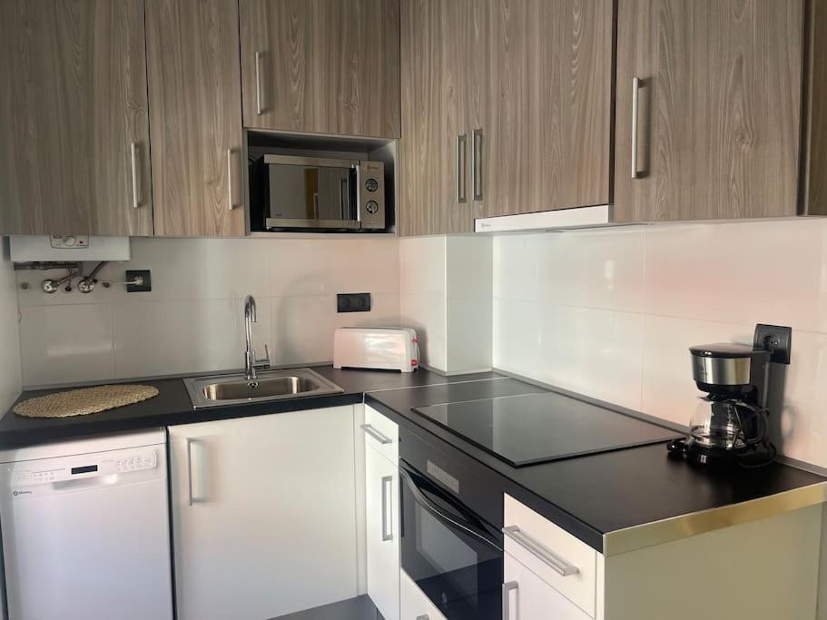 Amplio Piso Cerca Sardinero Apartman Santender Kültér fotó